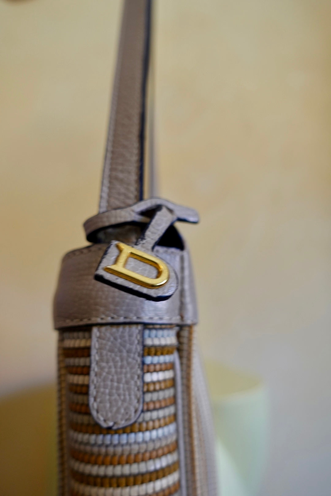 Beige tdc trunlock