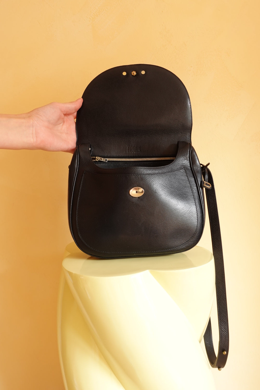 Marine 80's crossbody