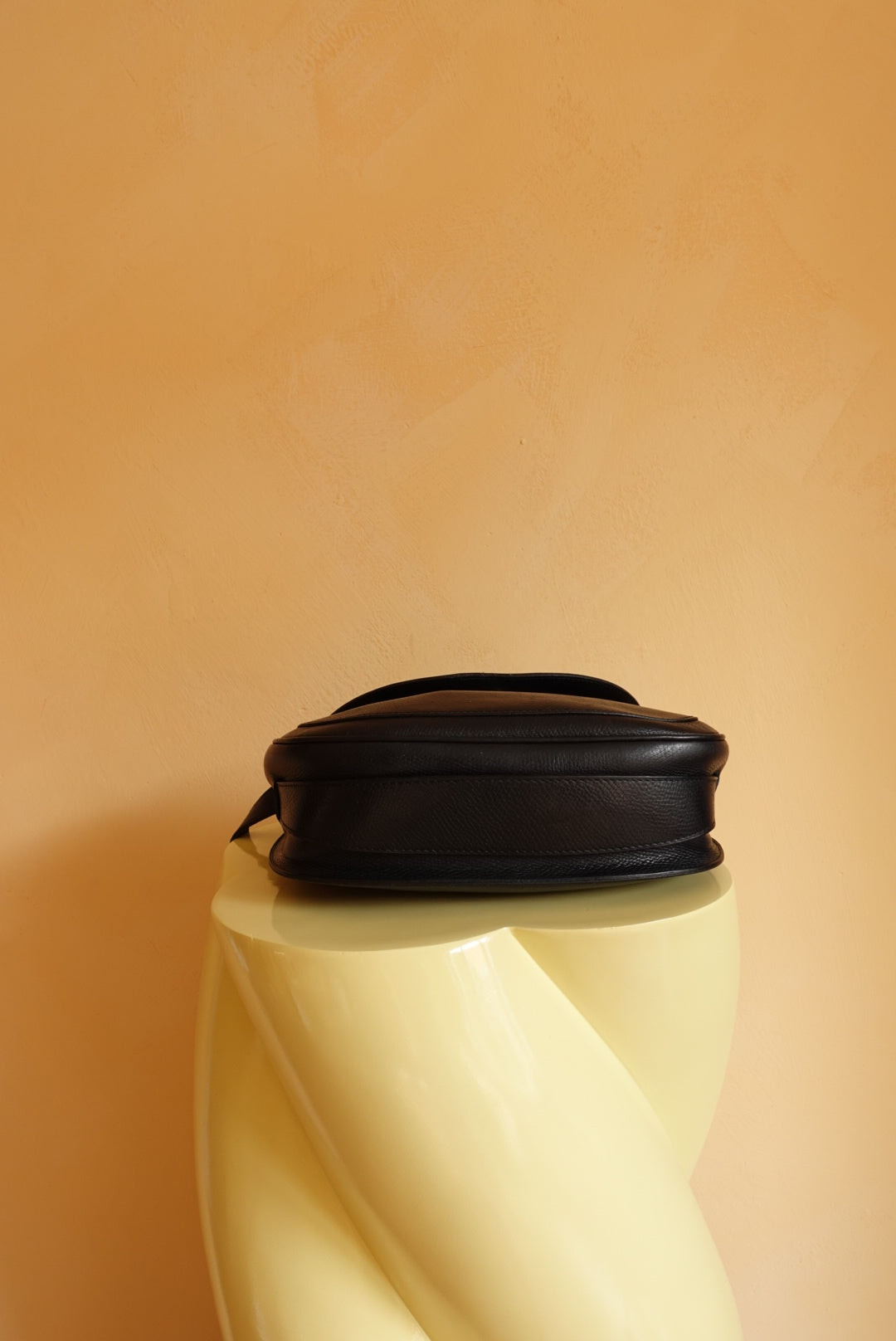 Marine 80's crossbody