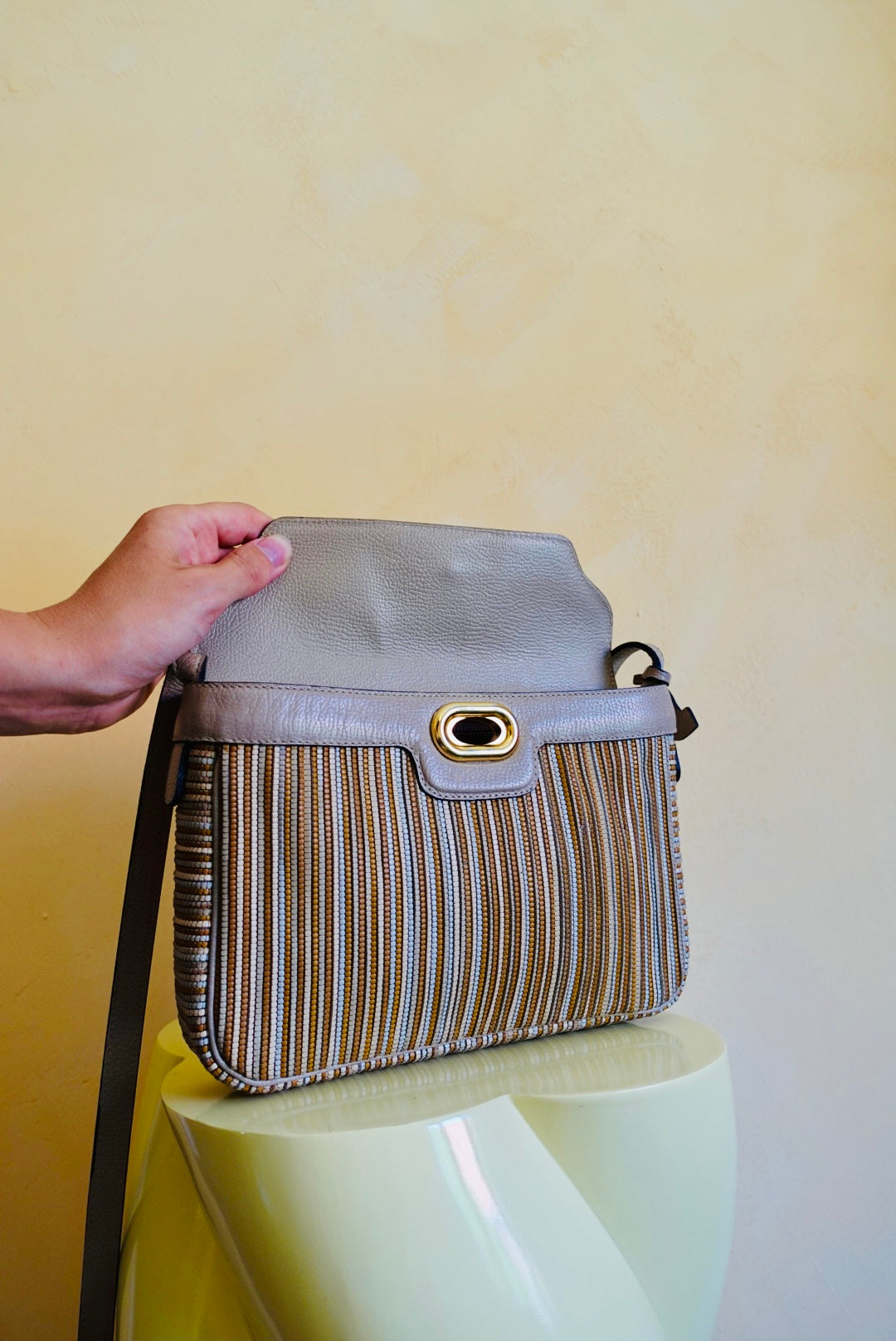 Beige tdc trunlock