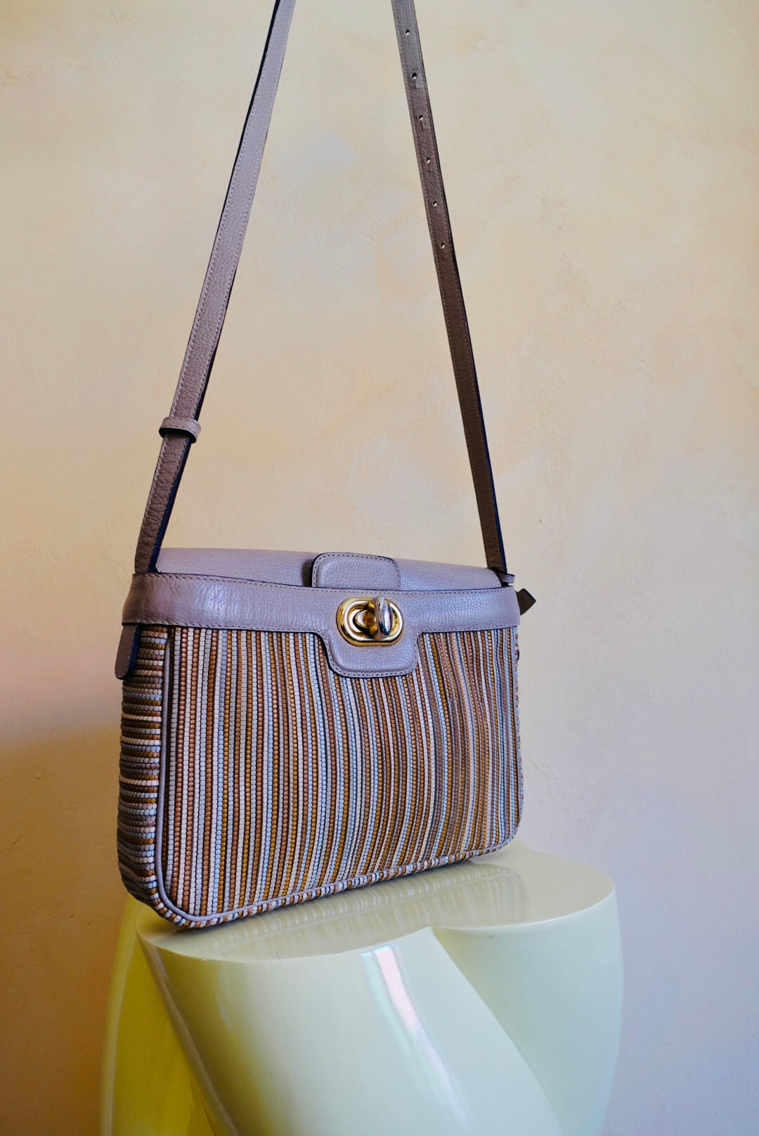 Beige tdc trunlock