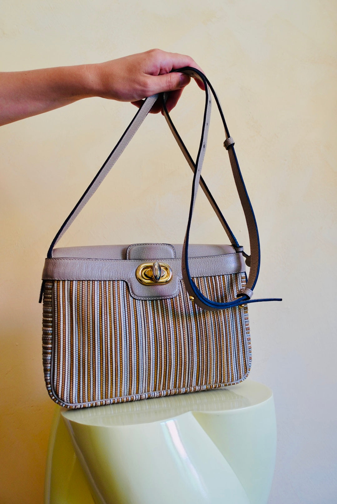 Beige tdc trunlock