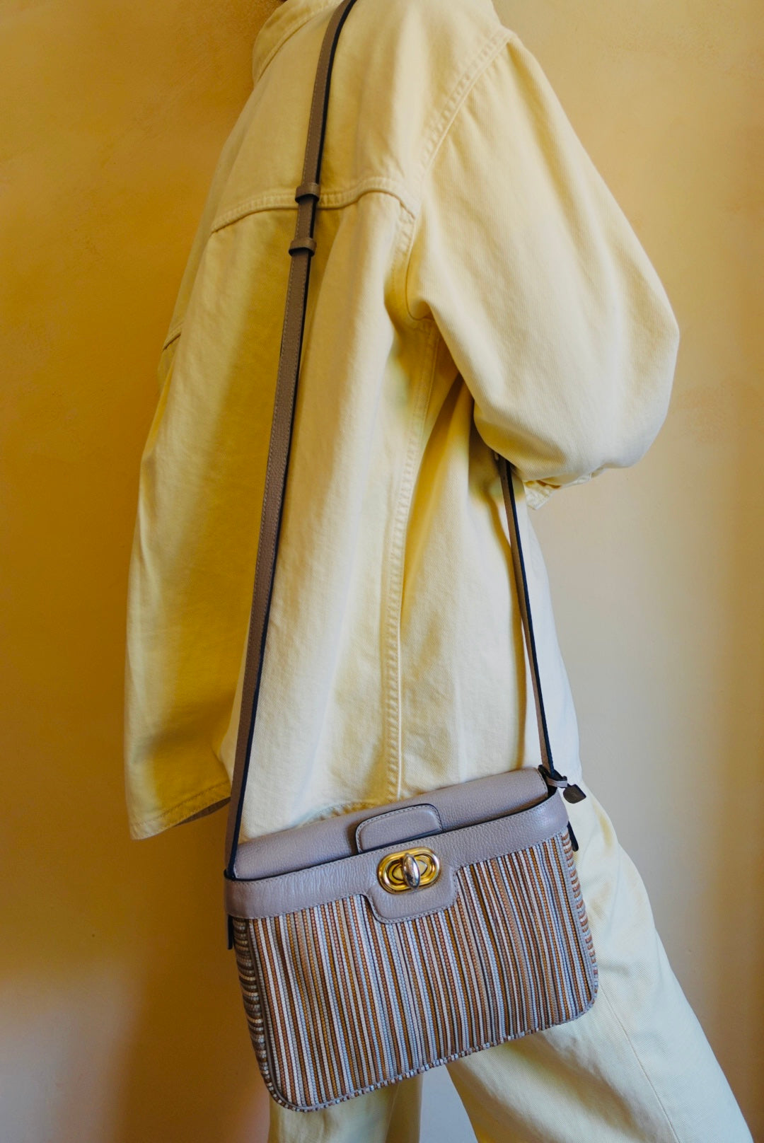 Beige tdc trunlock