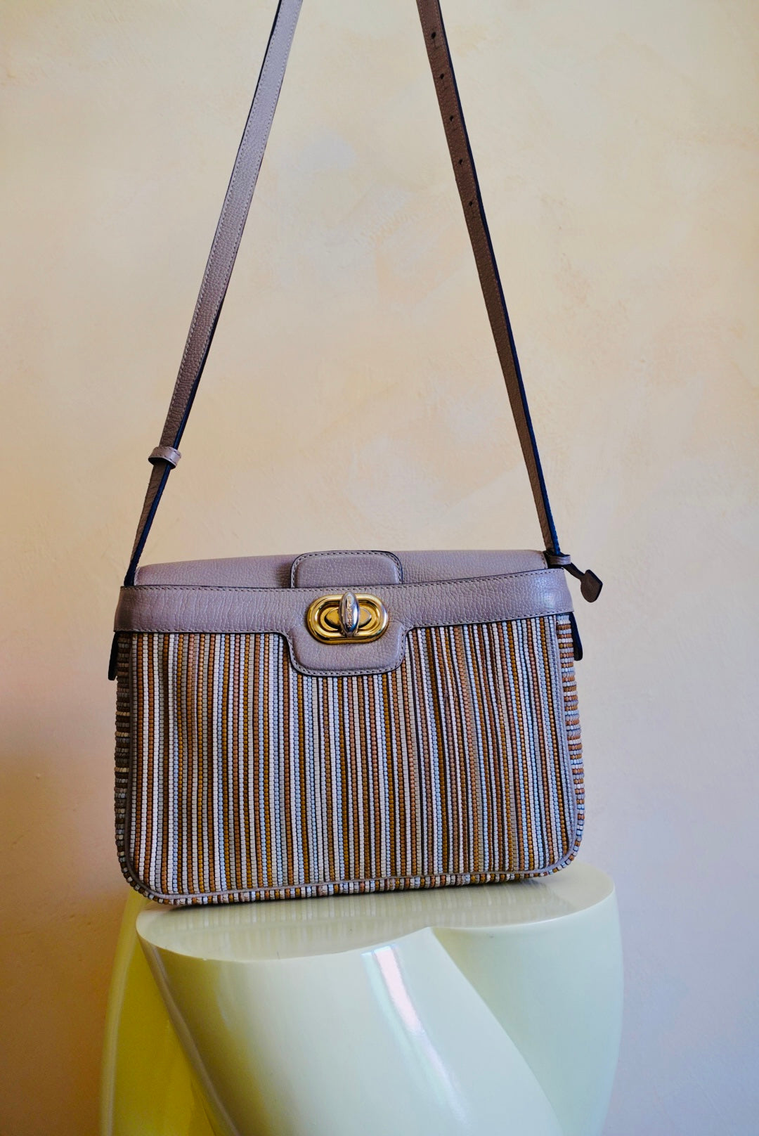 Beige tdc trunlock