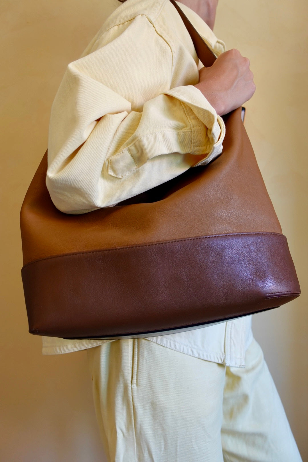 Every D Hobo Allure Cognac bicolor